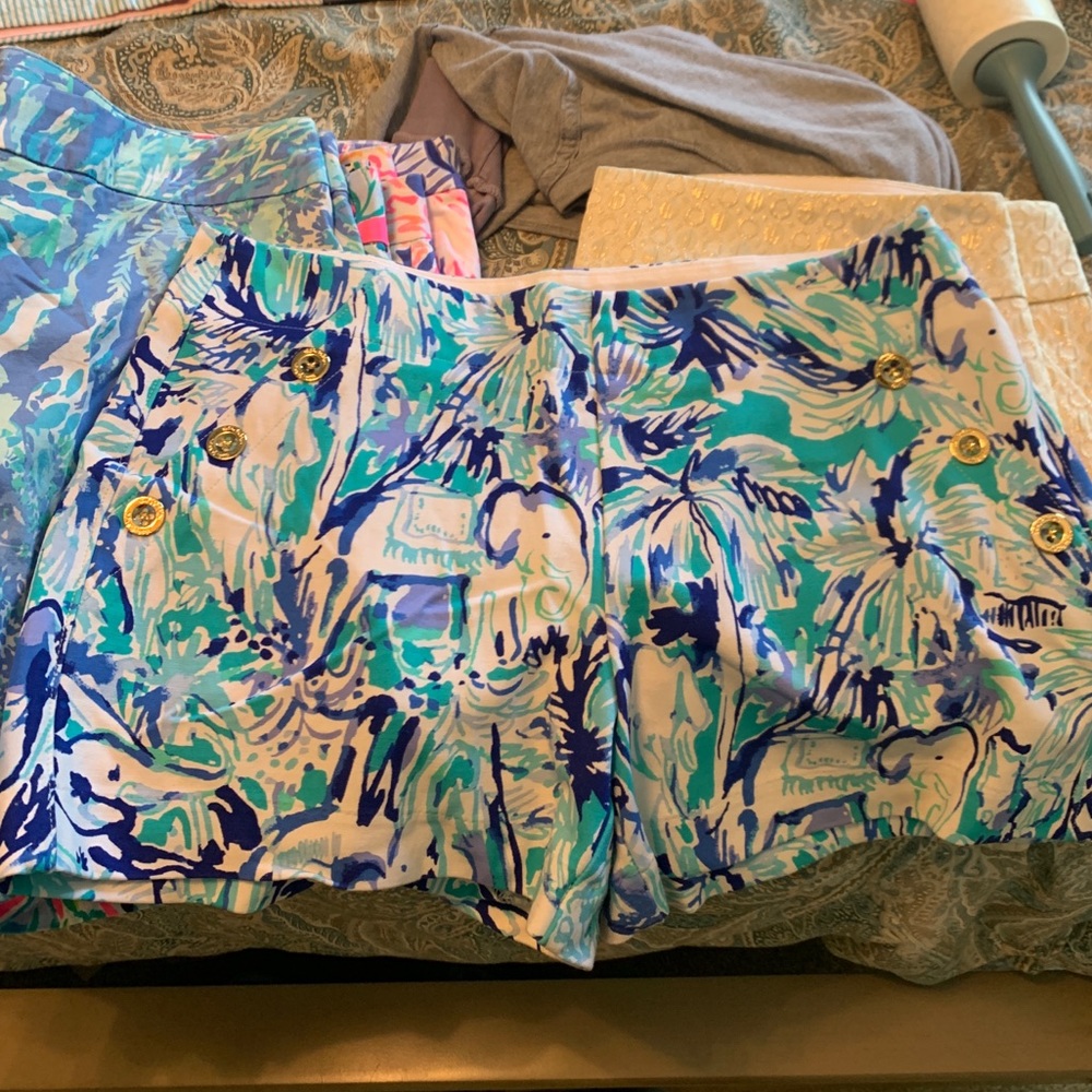 Lilly Pulitzer stretch shorts